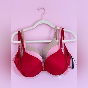 3 VICTORIA’S SECRET BRAS - 34D
